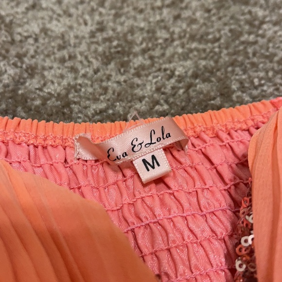 Salmon Short 👗 - Picture 3 of 7